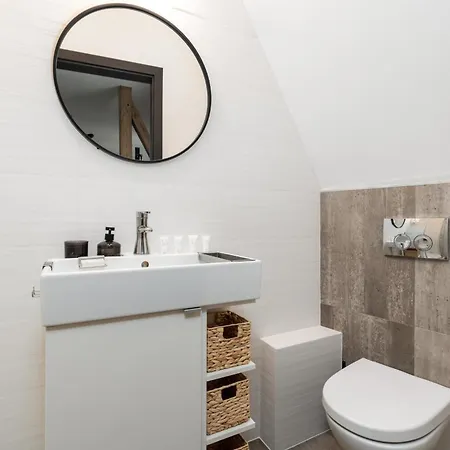 Wood And Grey - Strzalowa 3 By Renters - Self Check In 24h 아파트 *