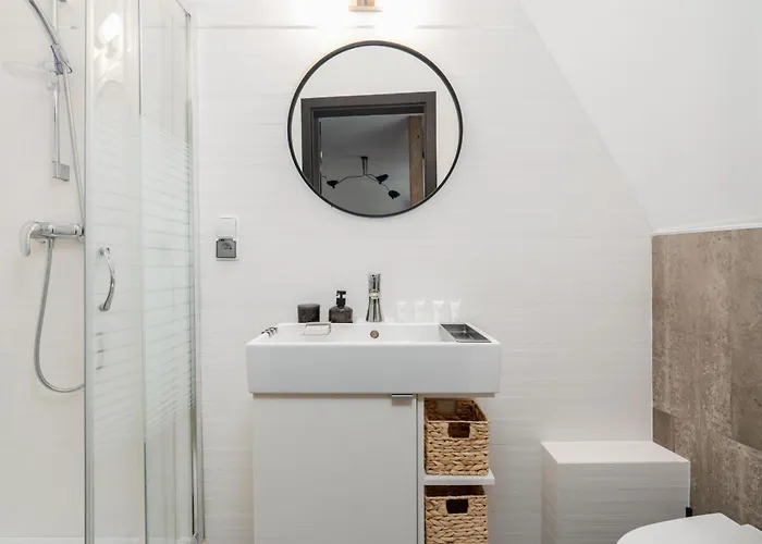 아파트 Wood And Grey - Strzalowa 3 By Renters - Self Check In 24h