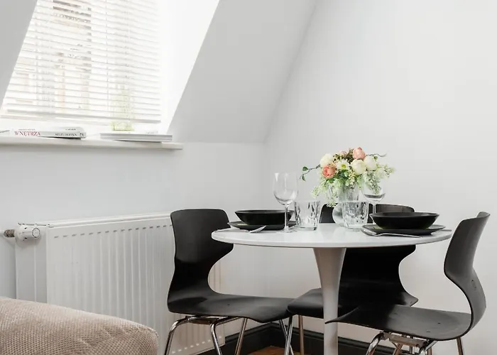 Wood And Grey - Strzalowa 3 By Renters - Self Check In 24h 아파트 포즈난