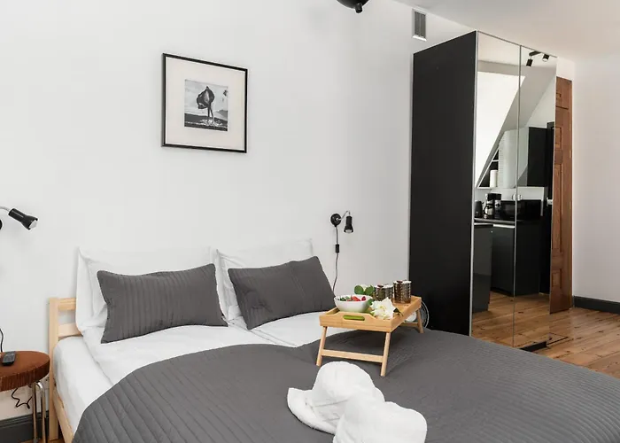 아파트 Wood And Grey - Strzalowa 3 By Renters - Self Check In 24h